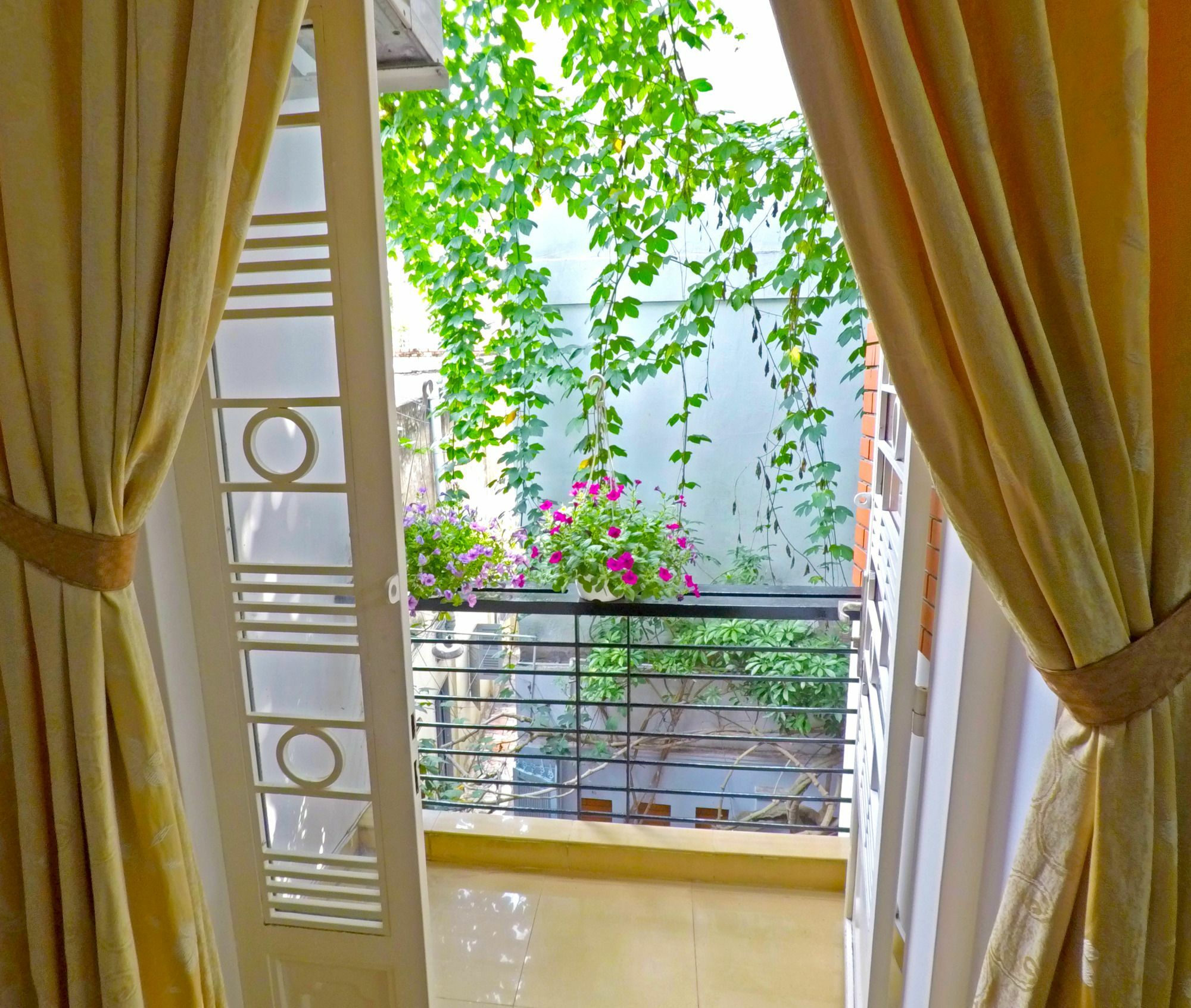Drop By Saigon Guesthouse Ho Chi Minh-staden Exteriör bild